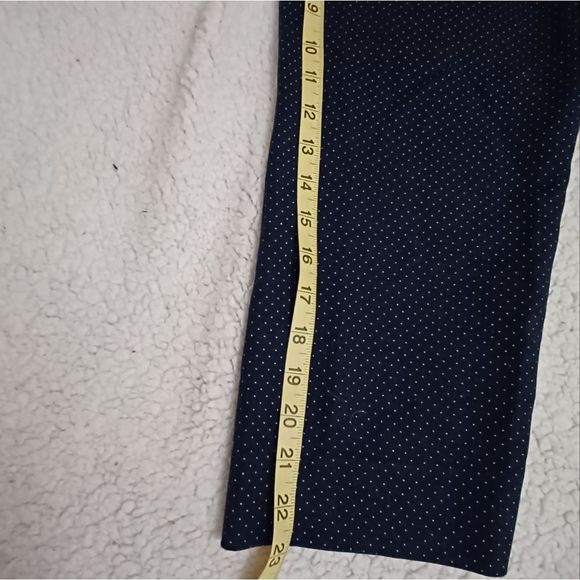 Hilary Radley Navy blue polka dot Capri pants Size 10 - Picture 6 of 6